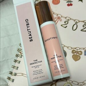 The Perfector Broad Spectrum SPF 30 - Pink